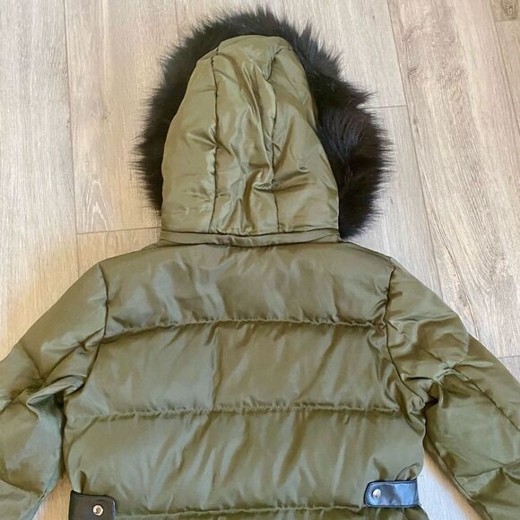 Vince Camuto Olive Green Down Puffer Coat with Faux Fur Trim Removable Hood - Picture 8 of 15